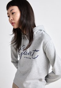 GANT SCRIPT HOODIE - Sweatshirt - light grey melange