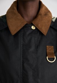 Barbour ERMA WAX JACKET - Jas - black/ancient tartan