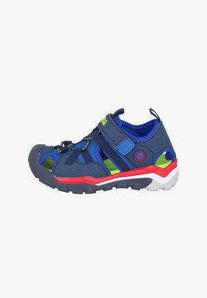 Zapatos de exterior para niños en color azul marino con parte superior de malla, acentos rojos y verdes, correas ajustables y suela texturizada para un buen agarre.