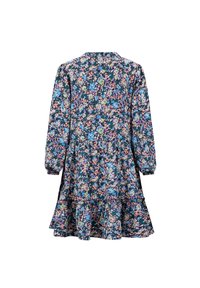 Květinové šaty s tmavě modrým pozadím, dlouhými rukávy, kulatým výstřihem a nařaseným volánem na lemu. Obsahují vícebarevné květinové vzory.