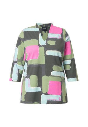 Maglia a maniche lunghe in tonalità di grigio, verde e rosa. Presenta una scollatura a V, un audace motivo astratto e una vestibilità casual. Realizzata in tessuto morbido.