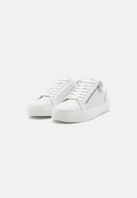 Calvin Klein LACE UP ZIP MONO - Joggesko - triple white