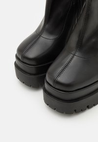 Simmi London RODEO - Kotníková obuv na vysokém podpatku - black