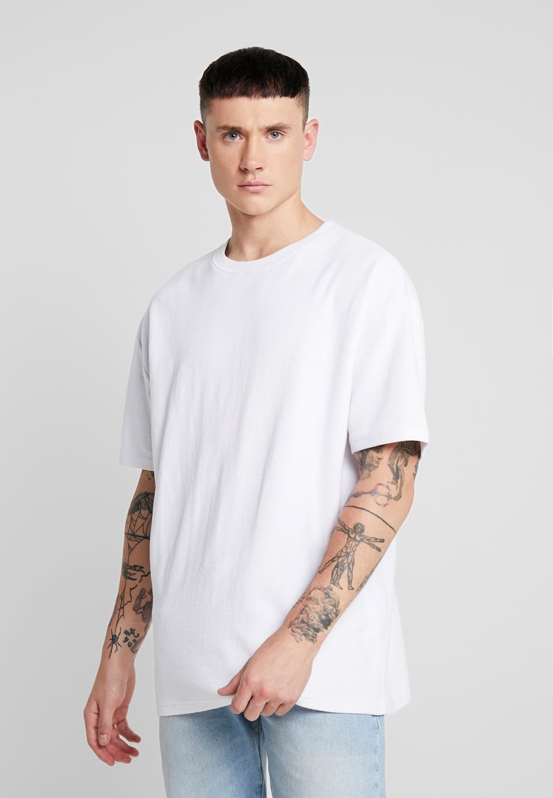 Urban Classics - T-paita - white, Suurenna