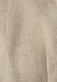 Thumbnail Image 7