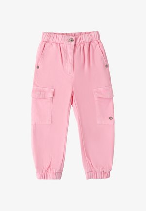 Roze cargobroek gemaakt van lichtgewicht stof, voorzien van een elastische tailleband, twee zijzakken en elastische boorden bij de enkels.