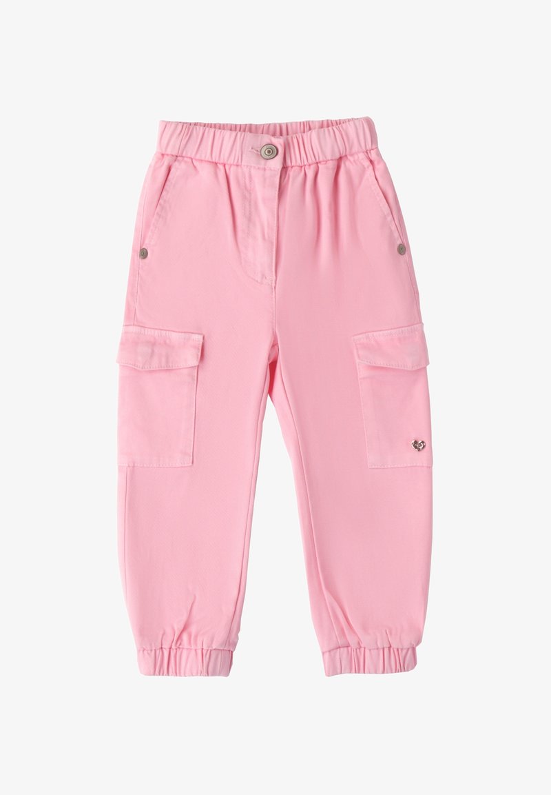 Roze cargobroek gemaakt van lichtgewicht stof, voorzien van een elastische tailleband, twee zijzakken en elastische boorden bij de enkels.