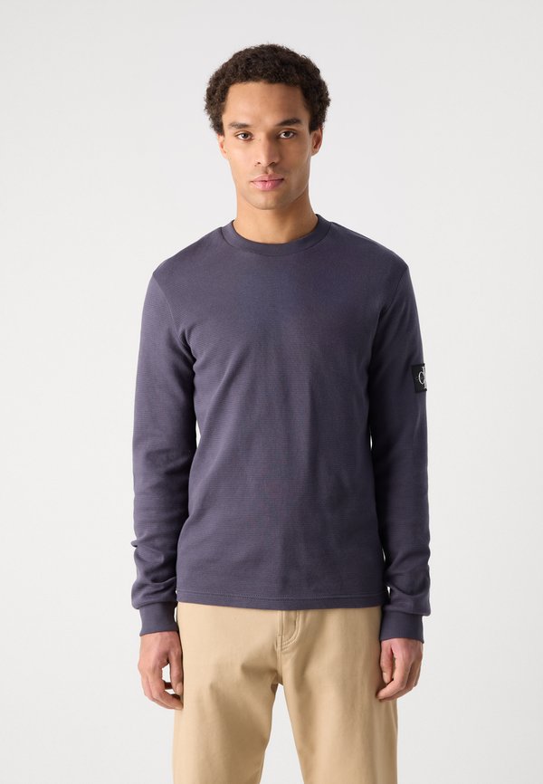 BADGE TEE - Long sleeved top - india ink4