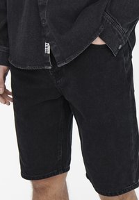 Only & Sons ONSAVI PK 1899 NOOS - Denim shorts - black denim