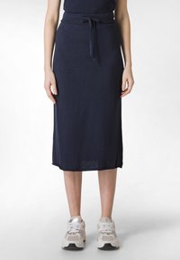Unausgewählt, dark blue