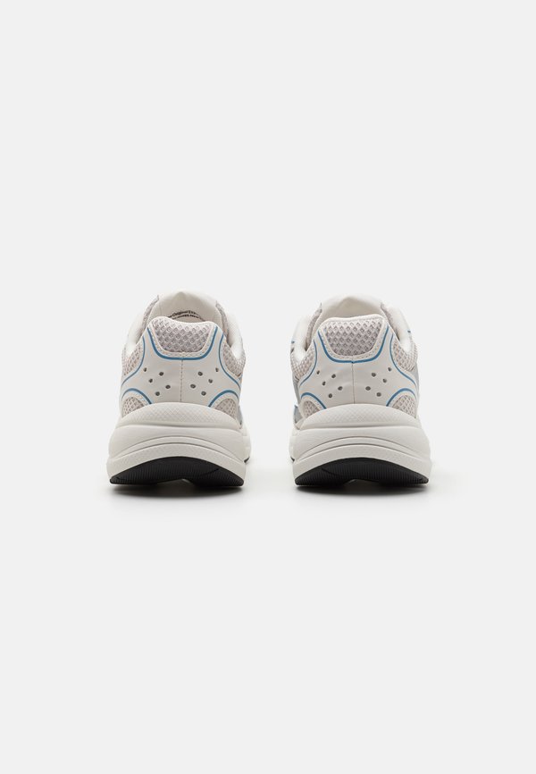 THE CONEY METALLIC - Trainers - clear water3