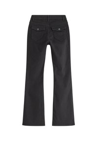 Svarta utställda jeans med medelhög midja, som har två bakfickor med vinkelhängande flikar och metallknappar. Slät tyg, rak bendesign.