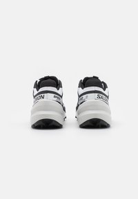Salomon SPEEDCROSS 6 GTX - Sapatilhas de trail running - white/black/lunar rock