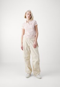 Levi's® Polotričko - pale peach