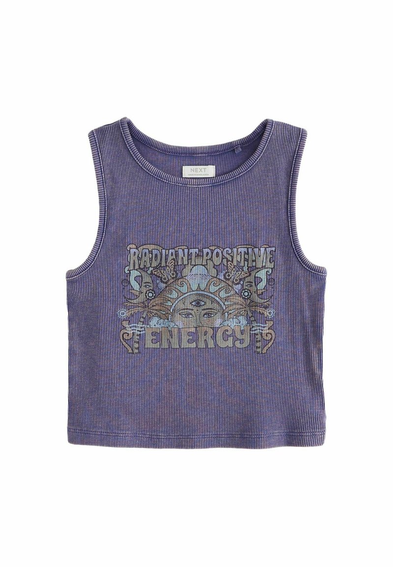 Fioletowy, bezrękawnikowy crop top z prążkowanej tekstury, z grafika, która głosi "Promienista Pozytywna Energia" w wyraźnym druku.