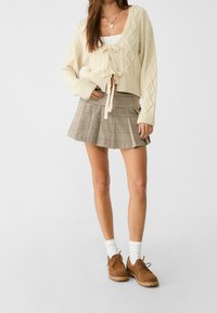 Stradivarius Cardigan - stone