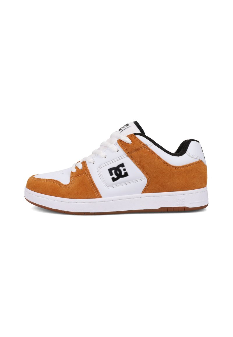 Sneakers featuring a white leather upper with brown suede accents, black lining, flat laces, and a rubber sole, marked with a logo.