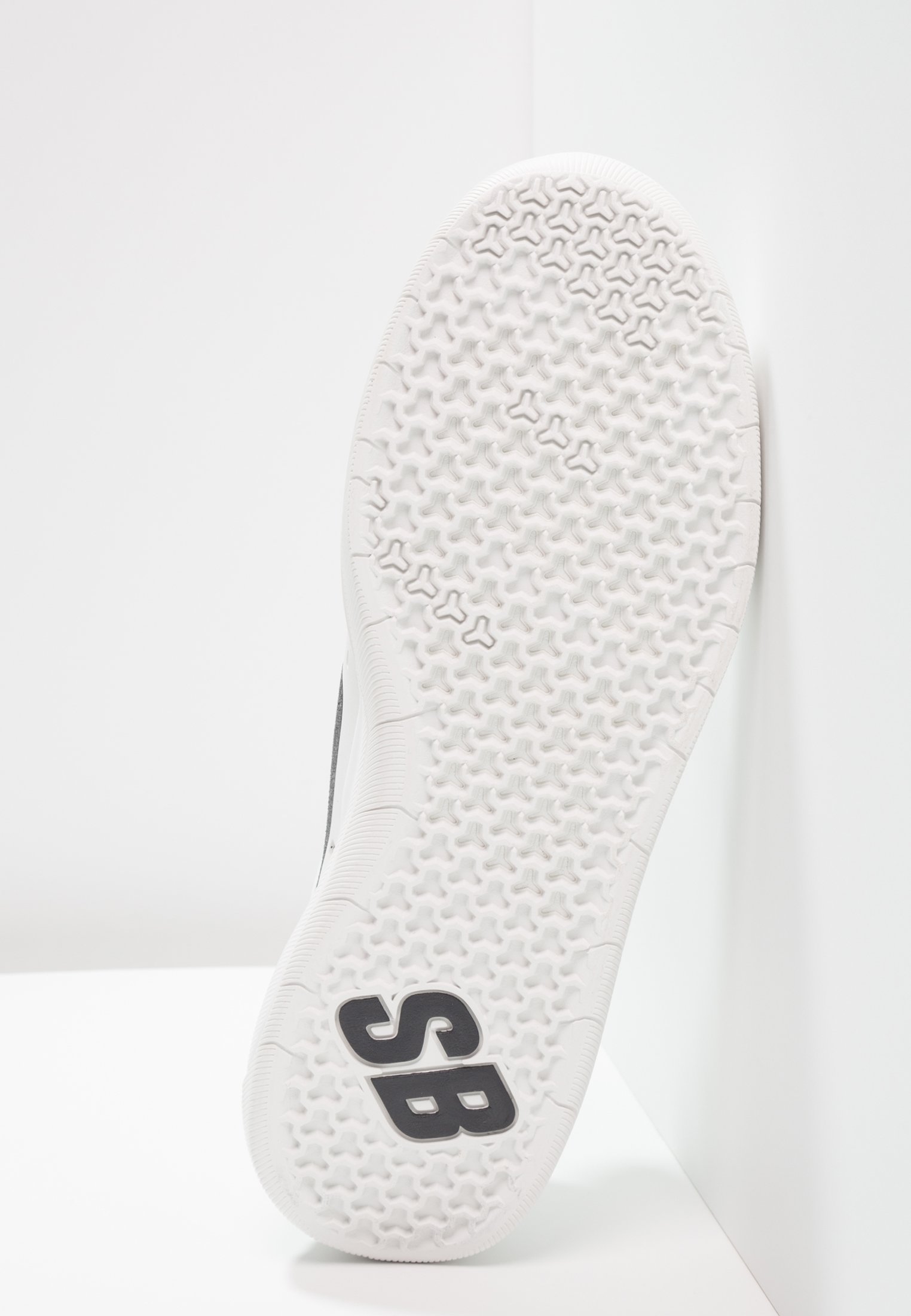 Nike SB NYJAH FREE Skatesko summit whiteanthracite Nike SB NYJAH FREE Skatesko summit whiteanthracite