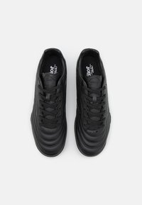 Joma AGUILA - Fodboldstøvler til kunstgræs - black