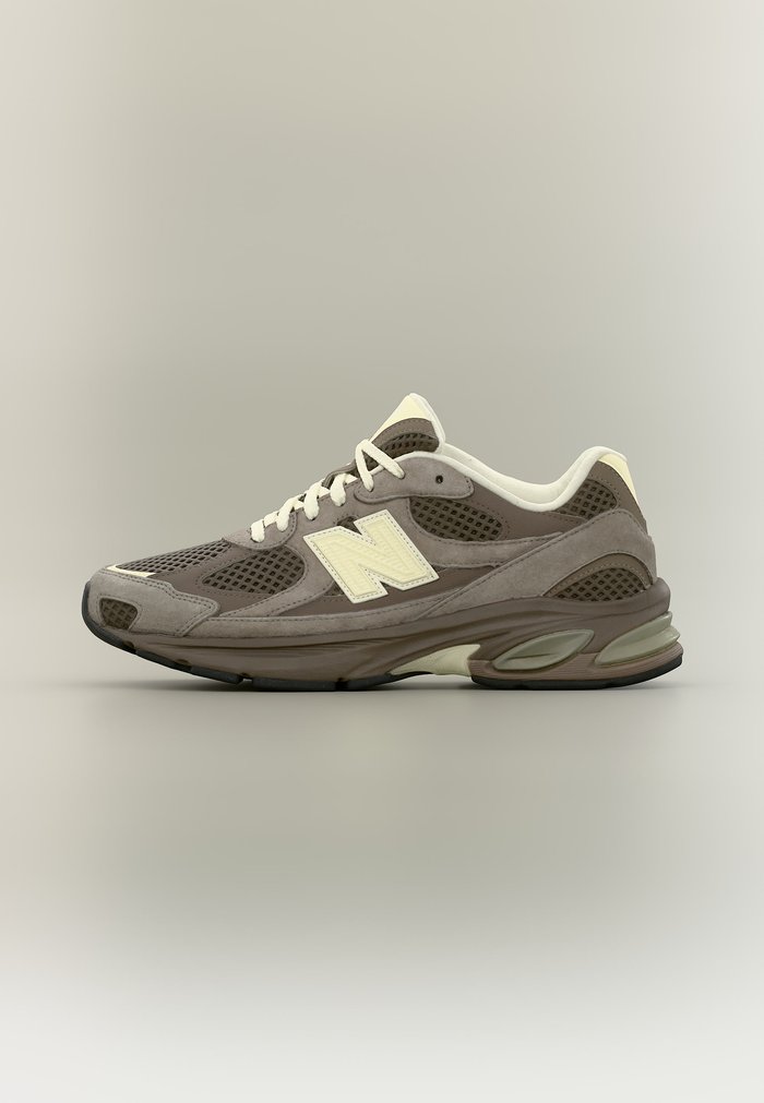 New Balance U2010 UNISEX - Trainers - brown/beige