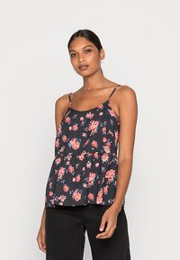 Top sem mangas preto com flores vermelhas e azuis, cintura franzida e alças finas ajustáveis. Feito de tecido leve.