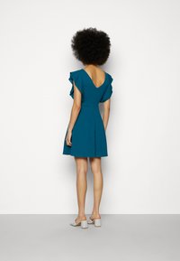 WAL G. PLUNGE NECKLICE WITH FLUTTER SLEEVES DRESS - Vestido de dia - dark teal blue