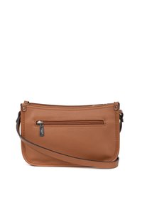 Borsa a tracolla in pelle beige con finitura texturizzata, tasca con zip sul davanti e tracolla regolabile per maggiore comodità.