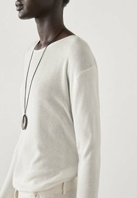 Massimo Dutti Pullover - white