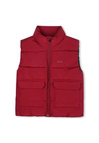 Gilet rembourré rouge avec col montant, fermeture éclair à l'avant et deux grandes poches frontales. Présente des coutures horizontales pour l'isolation. Logo sur la poitrine.