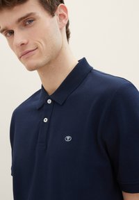 TOM TAILOR BASIC WITH CONTRAST - Pólóing - sky captain blue