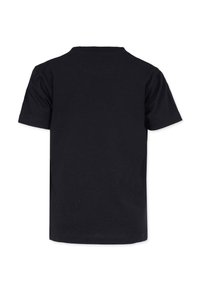 Svart t-shirt med kort ärm och rund halsringning. Tillverkad av bomull med en slät textur, utan mönster eller ytterligare detaljer.