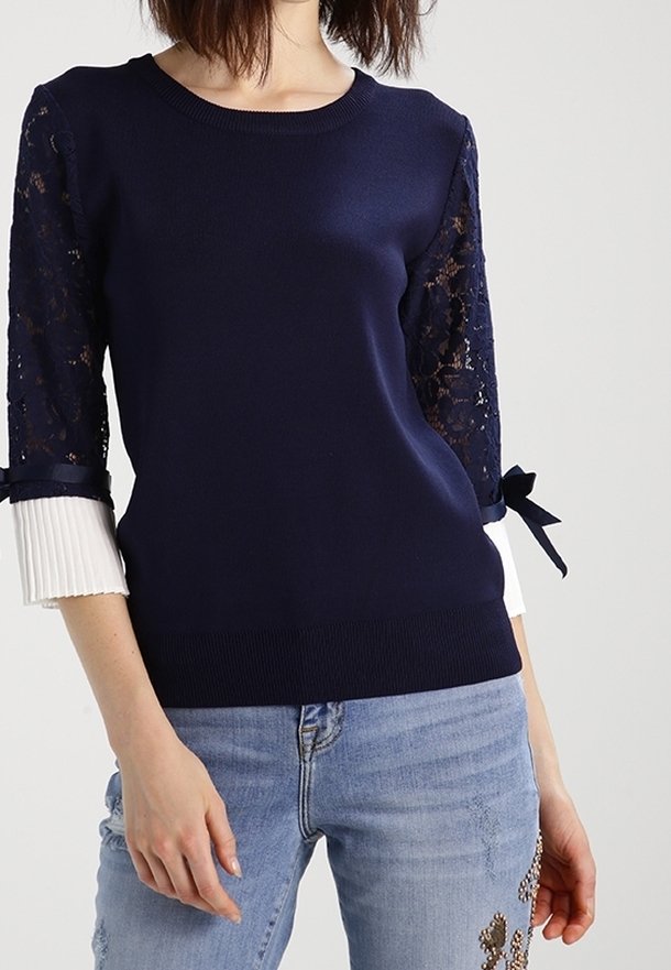 Molly Bracken Stickad tröja - dark blue