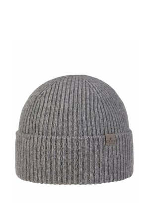 Grau gerippte Strickmütze mit umgeschlagenem Bündchen und kleinem rechteckigem Markenlabel an der Seite.