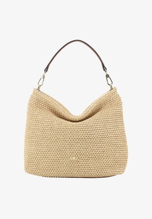 Borsa intrecciata beige con una singola tracolla marrone scuro fissata da fibbie metalliche e un piccolo logo metallico sul davanti.