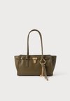 HAMILTON MODERNE SHOULDER - Дамска чанта - green