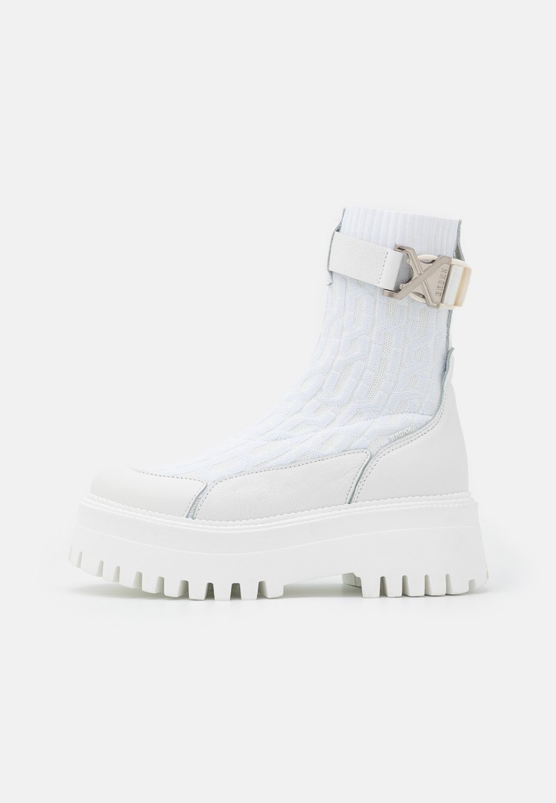 Botine cu platformă