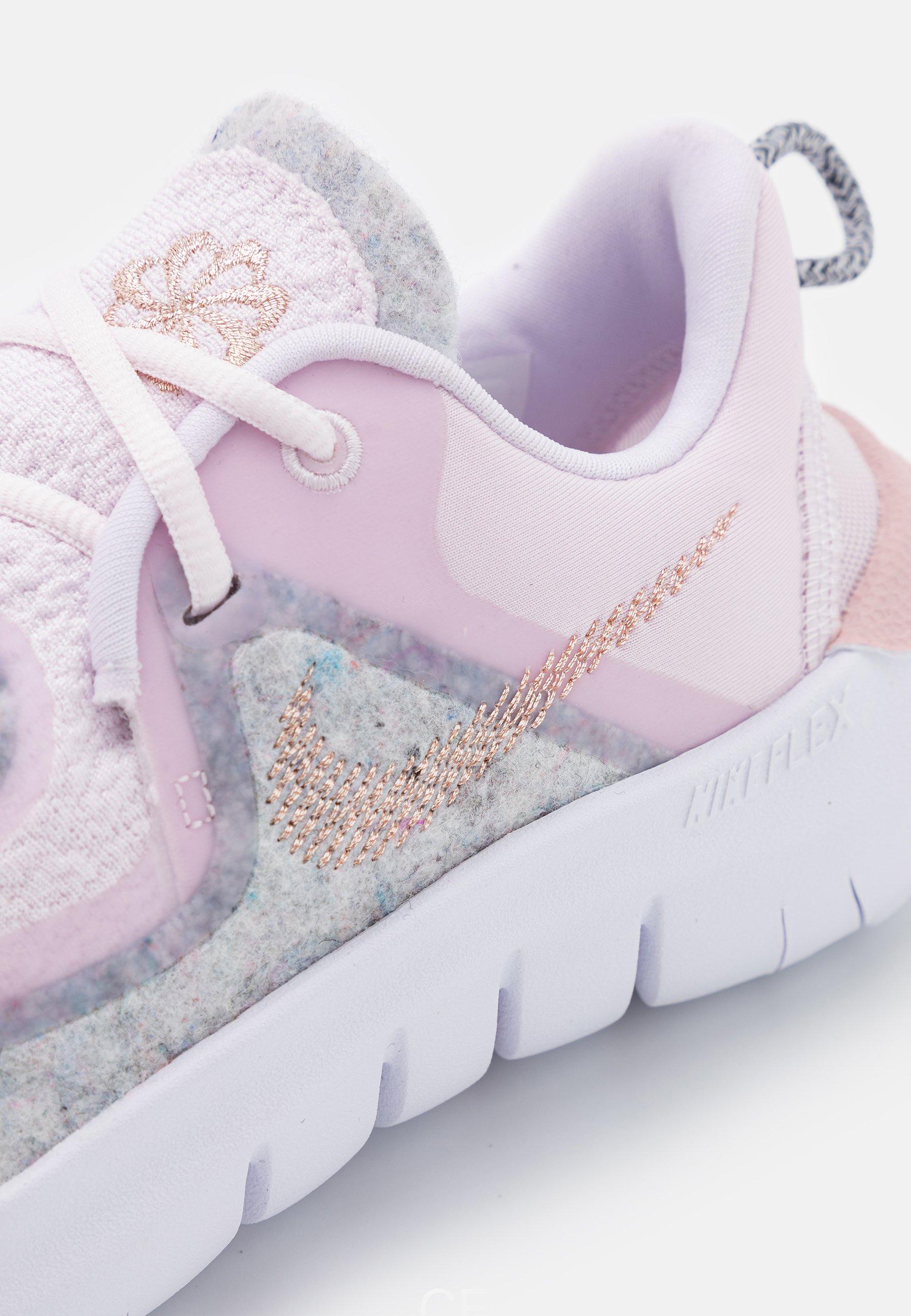 nike flex 2021 rn red