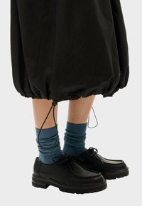 Thinking Mu KUSAMA - Abito a camicia - black