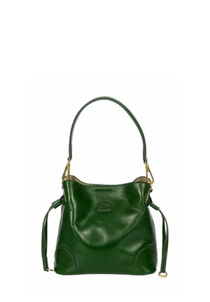 Sac à main en cuir vert avec un design décontracté, base arrondie, bandoulière réglable et accessoires en métal doré. Texture lisse et détail du logo.