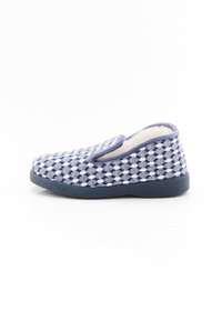 Blauwe en witte slip-on schoen met een patroon, voorzien van een zachte textiele bovenkant, ronde neus en een flexibele rubberen zool. Accenten met een comfortabele voering.