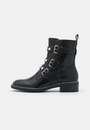 Stivaletti - black