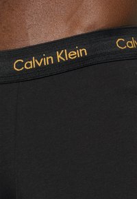 Calvin Klein Underwear 3 PACK - Cuecas boxer - orange/blue shadow/green logo