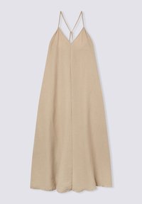 Abito maxi beige realizzato in un tessuto leggero e testurizzato. Presenta spalline sottili e una profonda scollatura a V, con una silhouette fluente e un orlo leggermente ondulato.