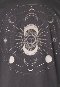Jack & Jones JOROMBRE TEE CREW NECK - Tricou cu imprimeu - periscope