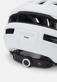 Casque de vélo blanc avec évents de ventilation, molette arrière noire ajustable et indicateur de taille (M/L : 56-59 cm) pour un maintien sûr.