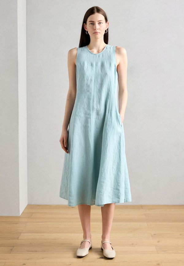 DRESS FEMININE SHAPE MIDI LENGTH CUTLINES - Day dress - pure teal