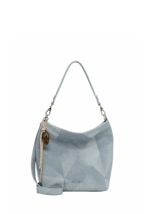 Šviesiai mėlyna tekstūruota rankinė su nuimamu peties dirželiu, sidabrinėmis detalėmis ir smėlio spalvos mazgo akcentu su ruda ovalia pakabuku ant balto fono.