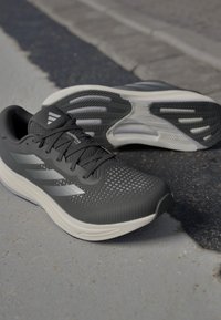 adidas Performance SUPERNOVA RISE - Zapatillas running asfalto - core black/core white/carbon