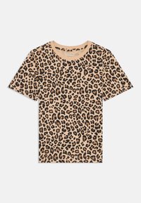 Leopardenmuster T-Shirt mit einem hellbeigen Grundton und schwarzen sowie braunen Flecken, kurzen Ärmeln und rundem Ausschnitt. Aus weichem Baumwollstoff.