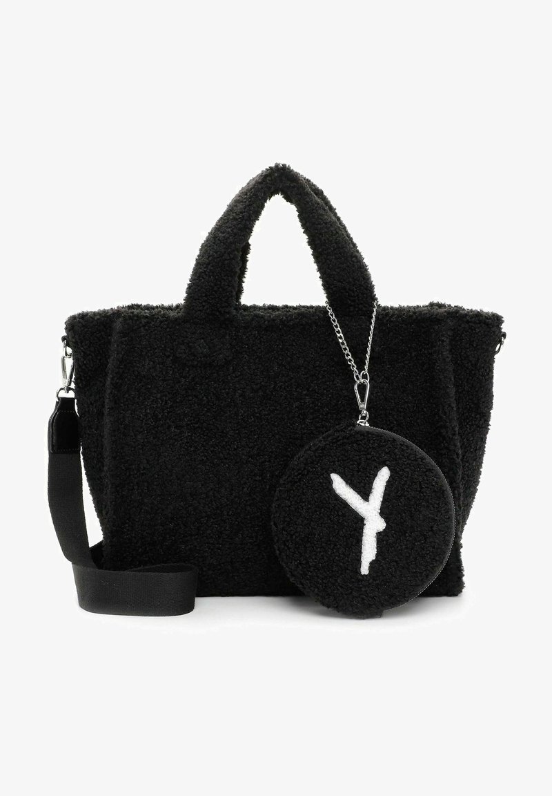 Sac cabas noir texturé avec deux poignées courtes, une bandoulière amovible et une petite bourse ronde attachée par une chaîne argentée.